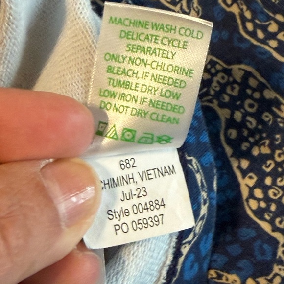 Lilly Pulitzer Leona Zip Up Jacket Women’s XL Navy Pockets Stretch UPF 50+ Comfy - Picture 6 of 10